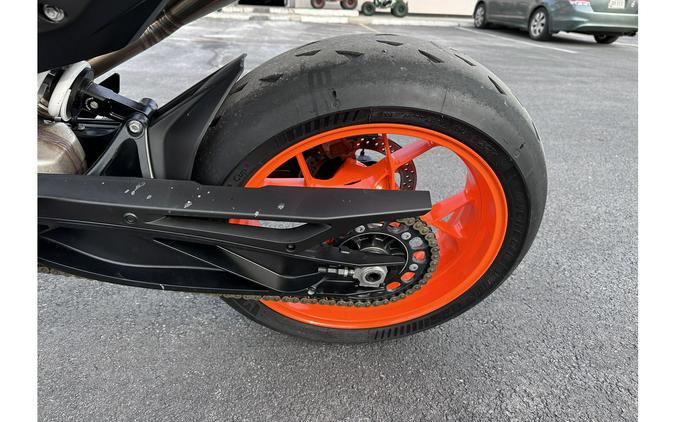 2021 KTM 890 Duke R