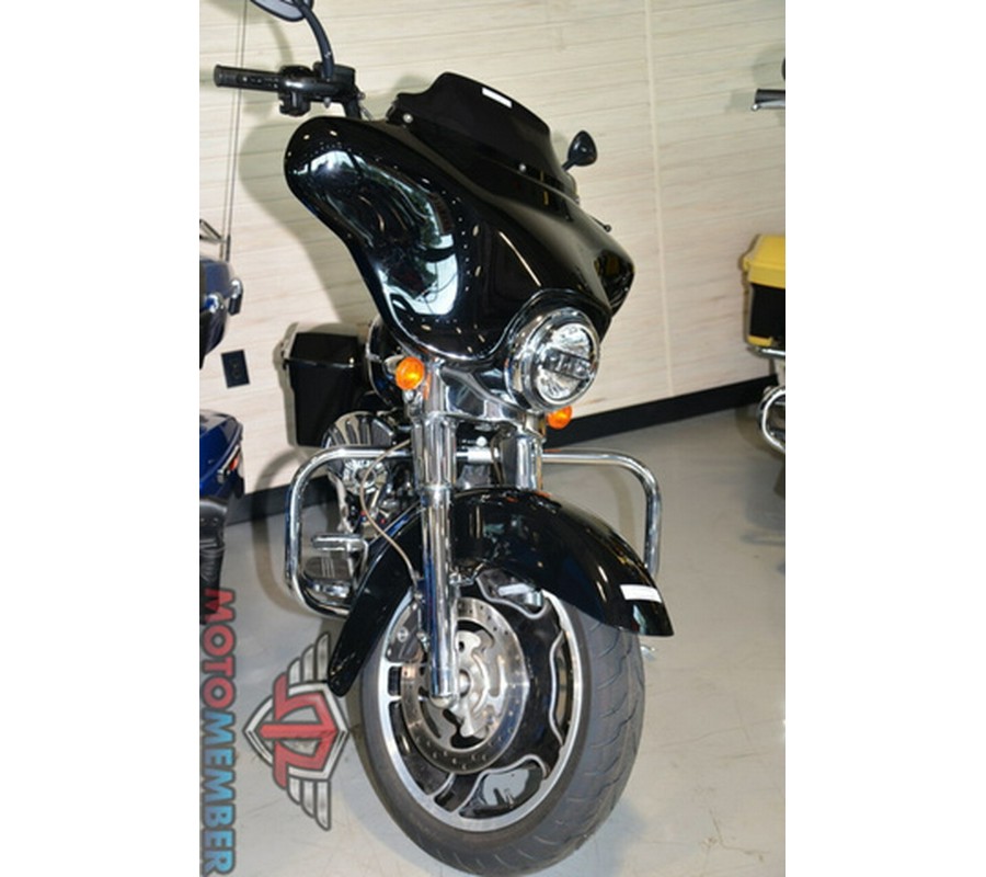 2011 Harley-Davidson FLHX - Street Glide