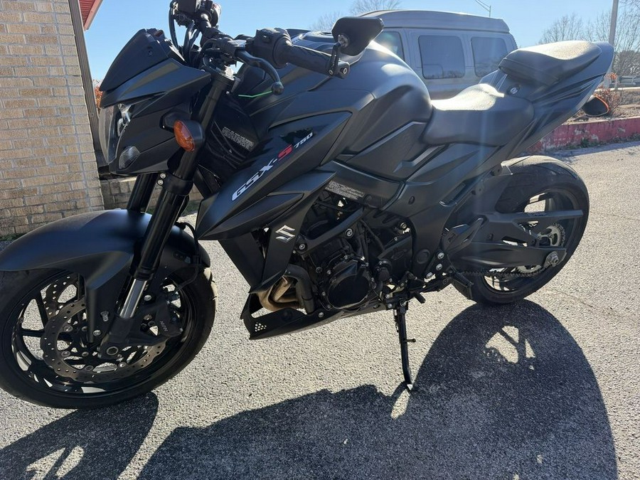 2020 SUZUKI GSX-S750
