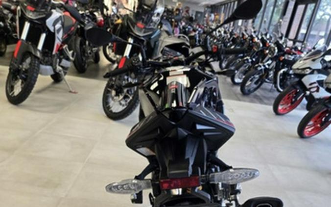 2027 Aprilia Tuono V4 Factory