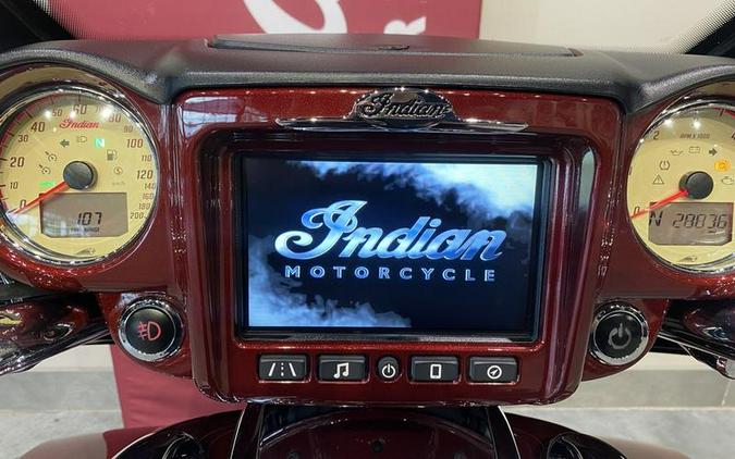 2017 Indian Motorcycle® Roadmaster® Burgundy Metallic