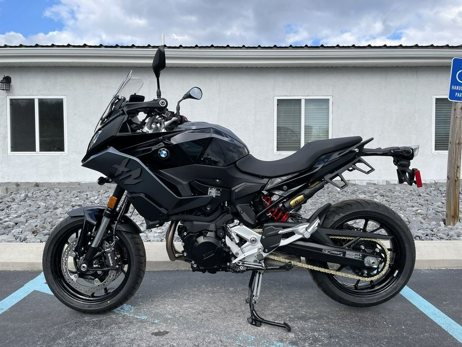 2023 BMW F 900 XR Triple Black