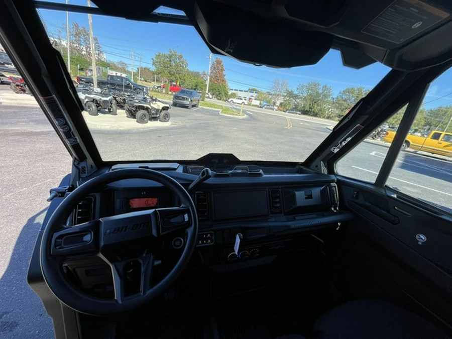 2026 Can-Am Defender MAX XT CAB HD11