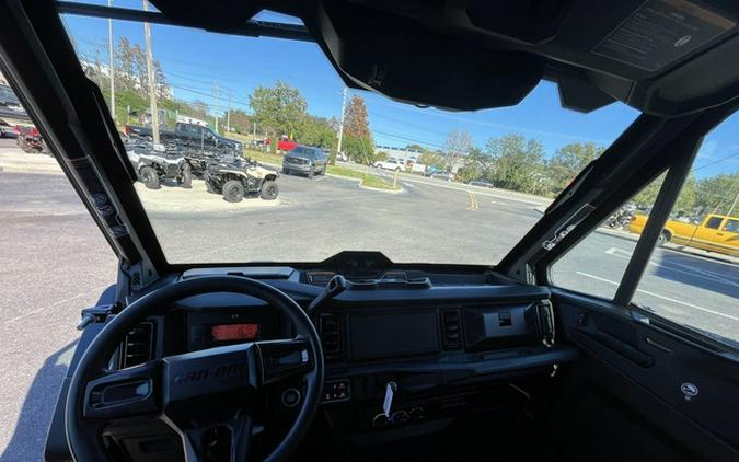 2026 Can-Am Defender MAX XT CAB HD11