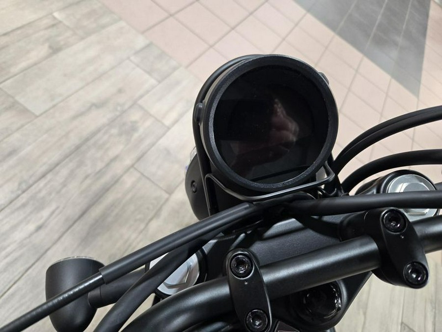 New 2025 HONDA SCL500