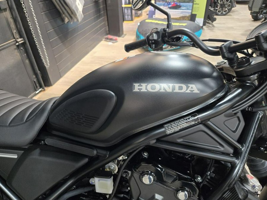 New 2025 HONDA SCL500