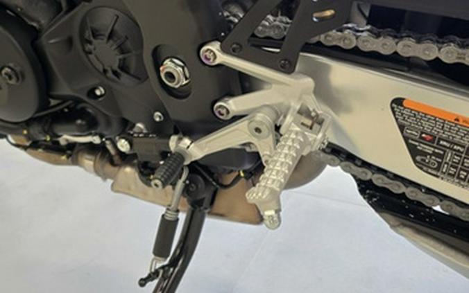2027 Aprilia Tuono V4