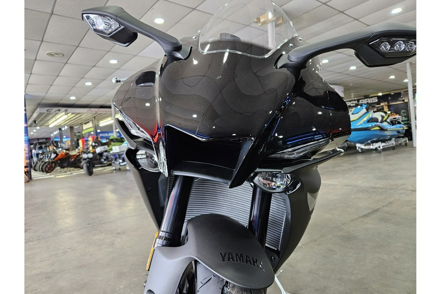 2024 Yamaha YZF-R1