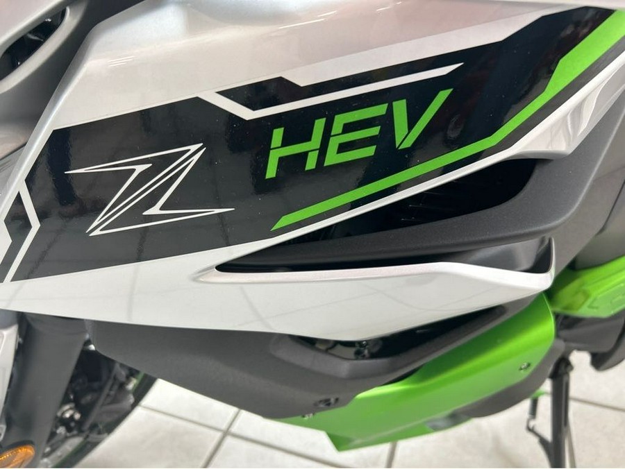 2024 Kawasaki SILVER Z7 HYBRID ABS