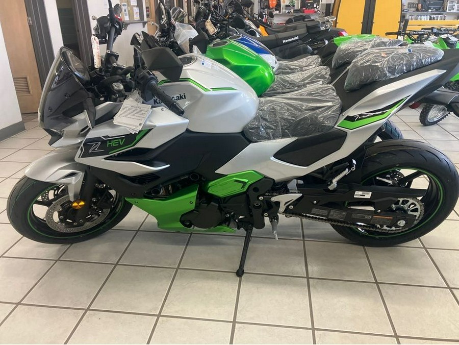 2024 Kawasaki SILVER Z7 HYBRID ABS