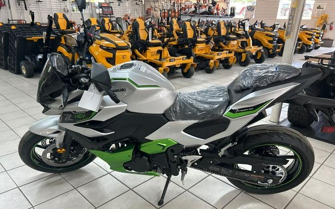 2024 Kawasaki SILVER Z7 HYBRID ABS