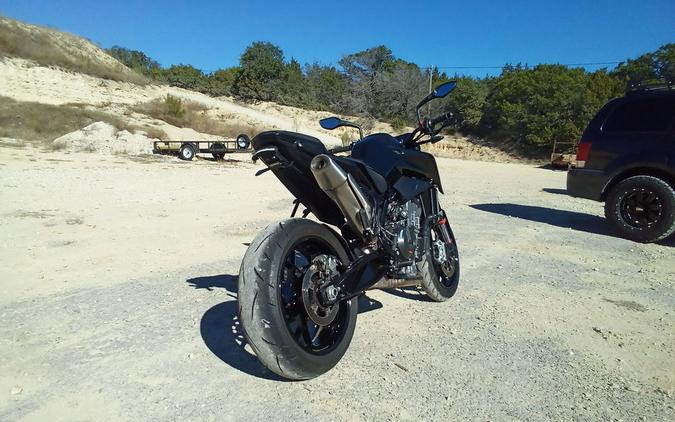2021 KTM Duke 890