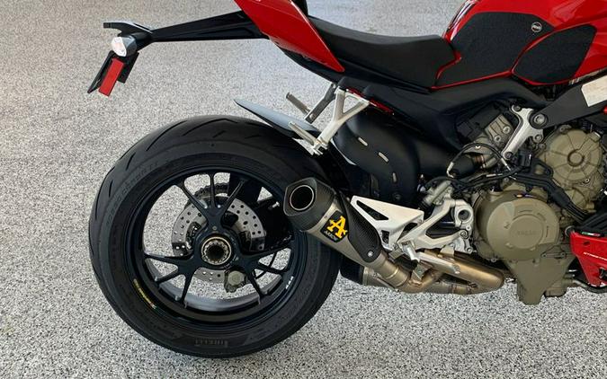 2022 Ducati V4S