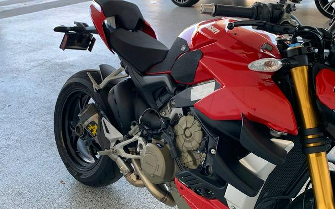 2022 Ducati V4S