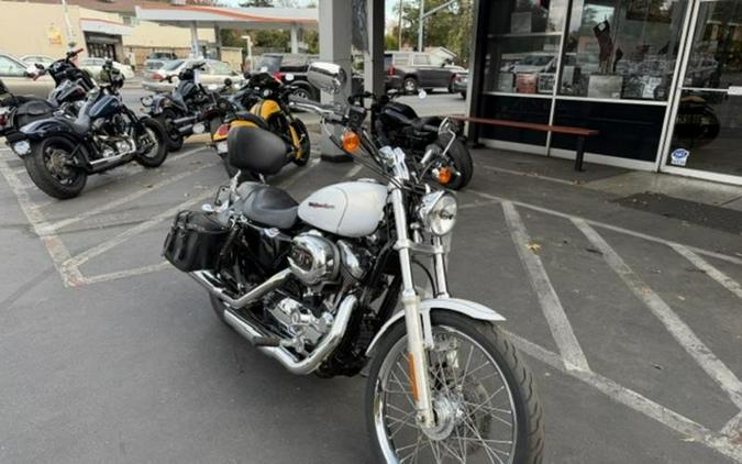 2007 Harley-Davidson® XL1200C - Sportster® 1200 Custom