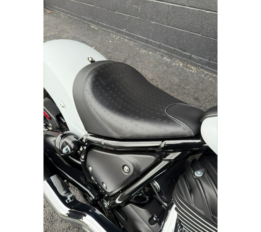 2024 Indian Chief Bobber ABS Ghost White Metallic Smoke