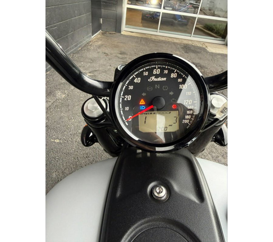 2024 Indian Chief Bobber ABS Ghost White Metallic Smoke