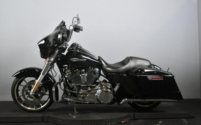 2023 Harley-Davidson Street Glide