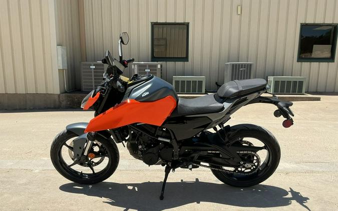 2024 KTM Duke 250