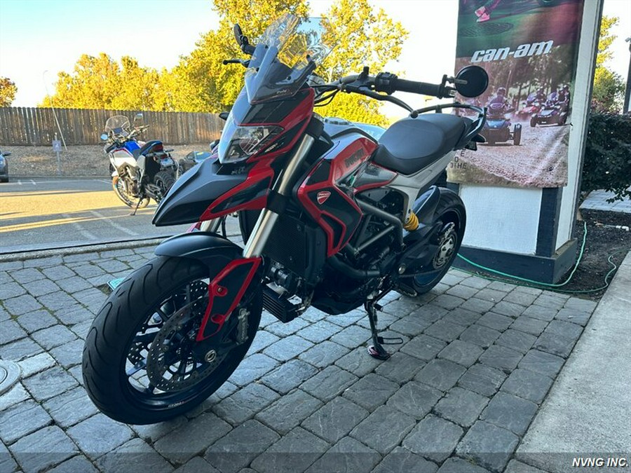 2016 DUCATI HYPERSTRADA 939