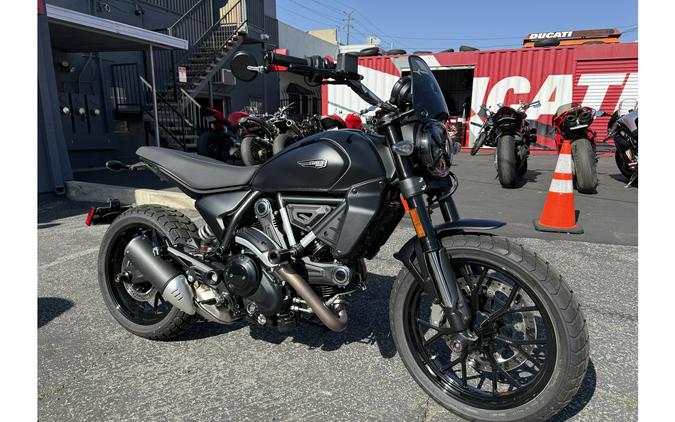 2025 Ducati Scrambler® Icon Dark