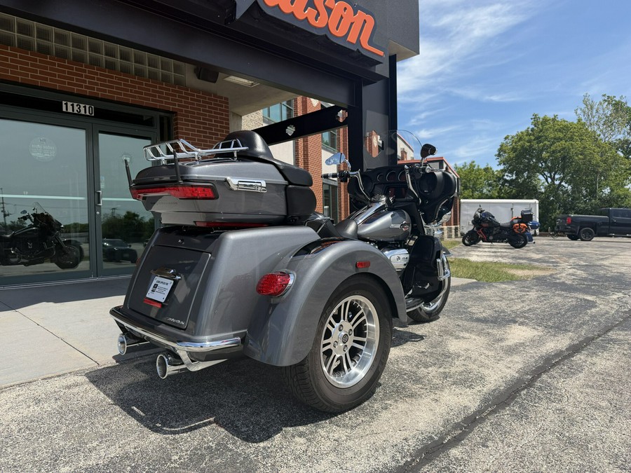 FLHTCUTG 2022 Tri Glide Ultra