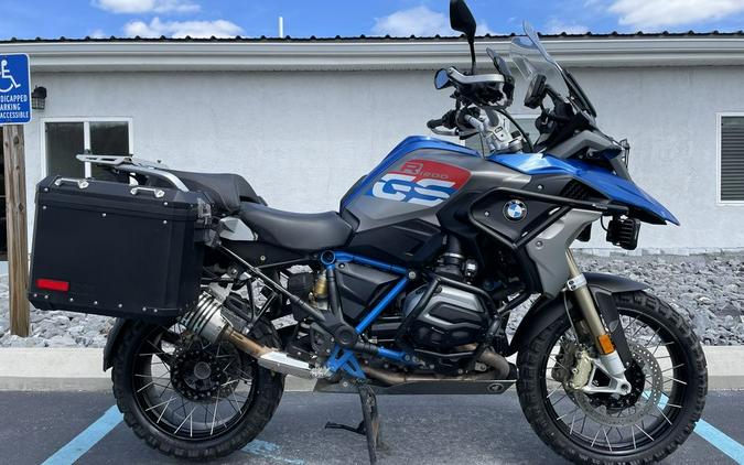 My unbiased review of the 2018 R1200GS Adventure as told by someone who has never ridden an adventure bike.