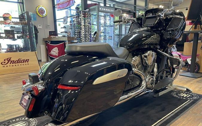 2025 Indian Challenger Limited 112 W/Powerband Audio Black Me