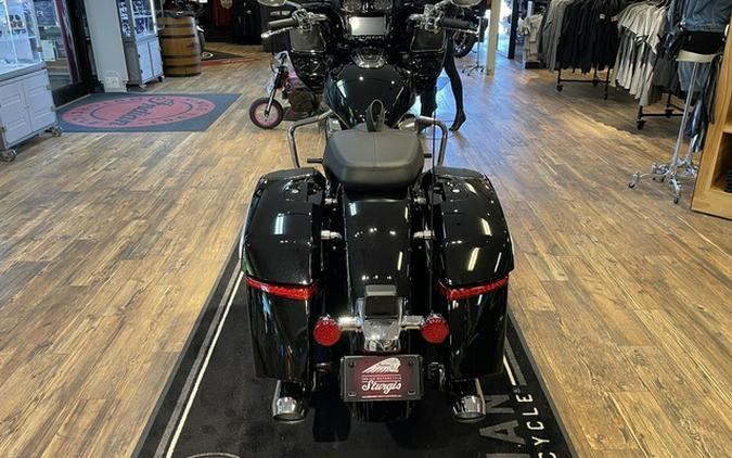 2025 Indian Challenger Limited 112 W/Powerband Audio Black Me