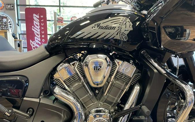 2025 Indian Challenger Limited 112 W/Powerband Audio Black Me