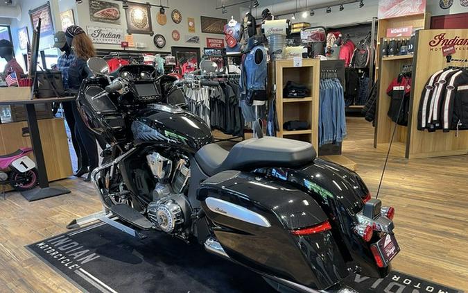 2025 Indian Challenger Limited 112 W/Powerband Audio Black Me