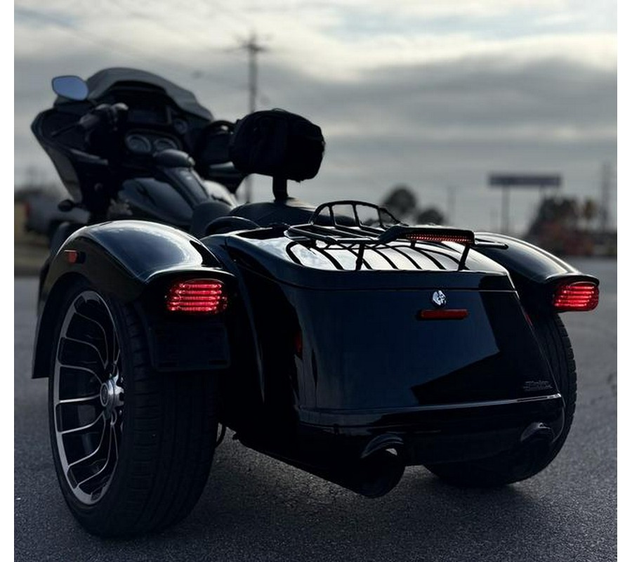 2023 Harley-Davidson® FLTRT - Road Glide® 3