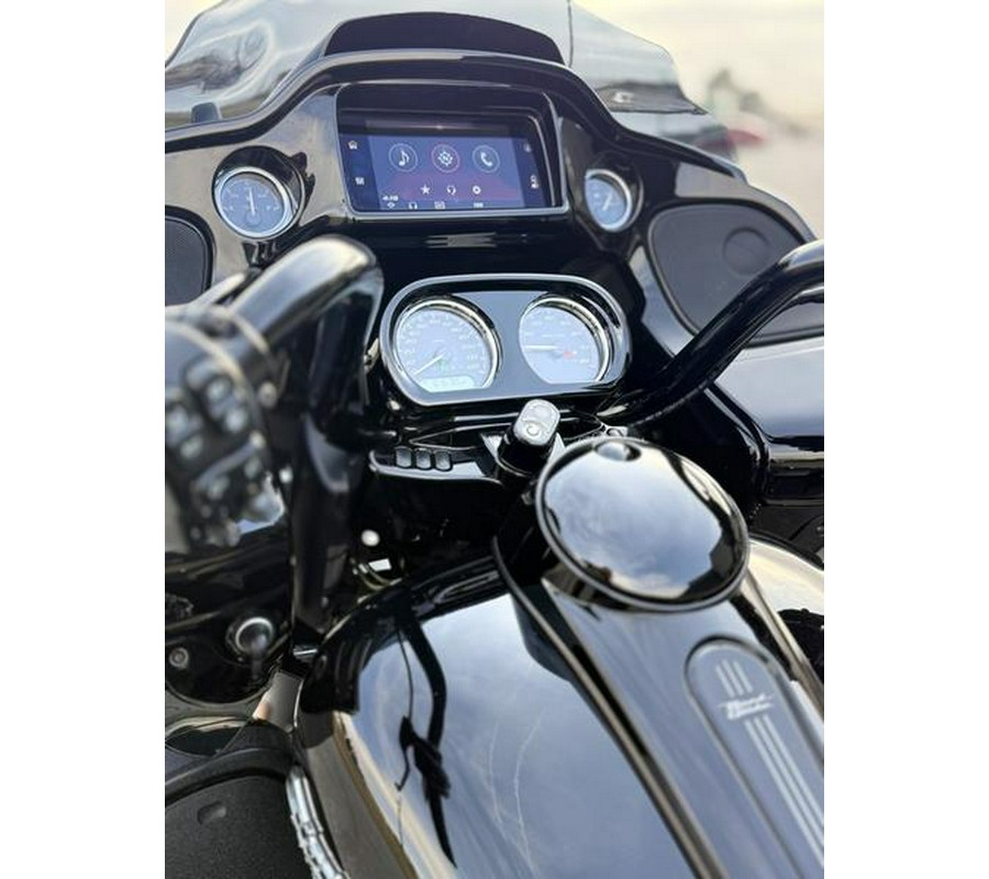 2023 Harley-Davidson® FLTRT - Road Glide® 3