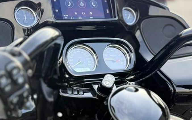 2023 Harley-Davidson® FLTRT - Road Glide® 3