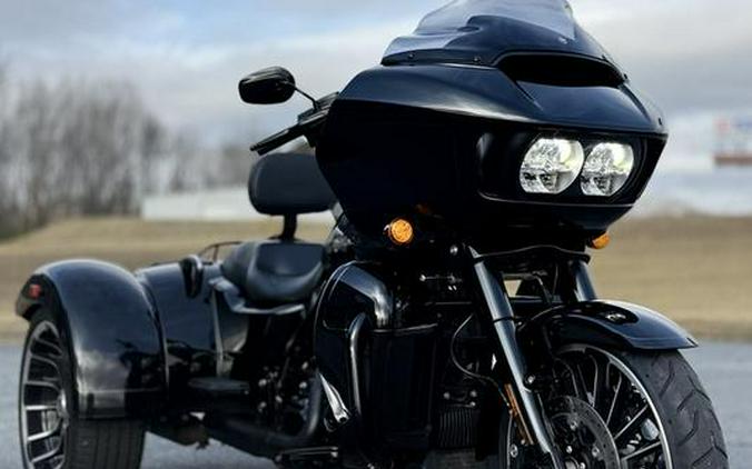 2023 Harley-Davidson® FLTRT - Road Glide® 3