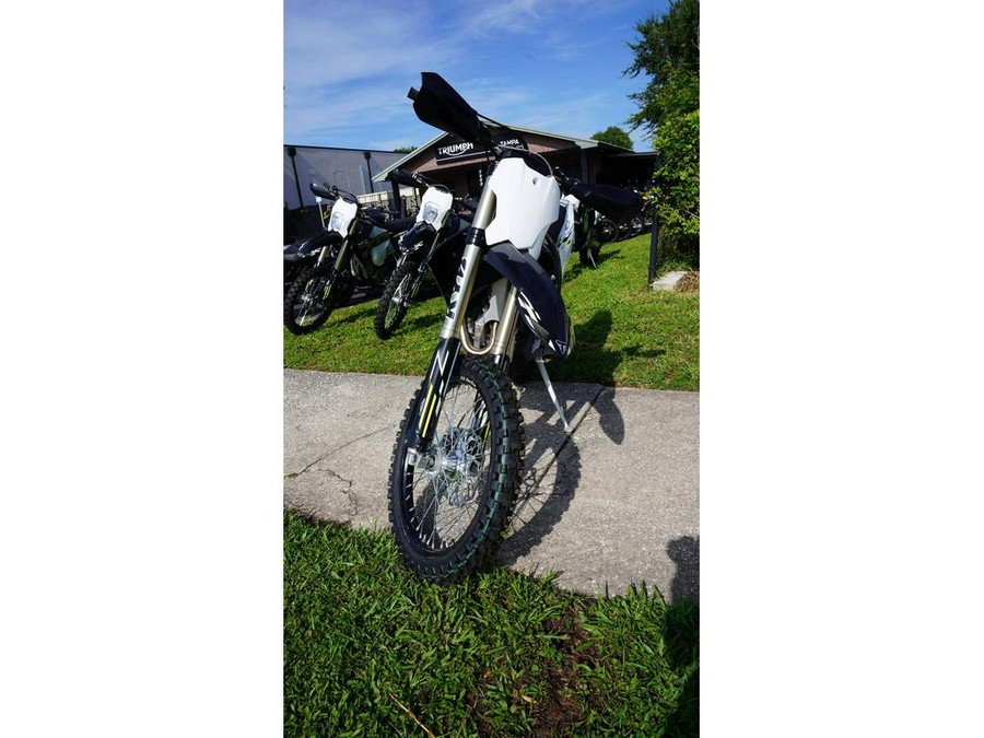 2026 Triumph TF450-X