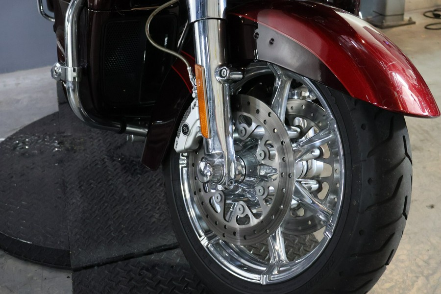 2015 Harley-Davidson CVO Road Glide Ultra