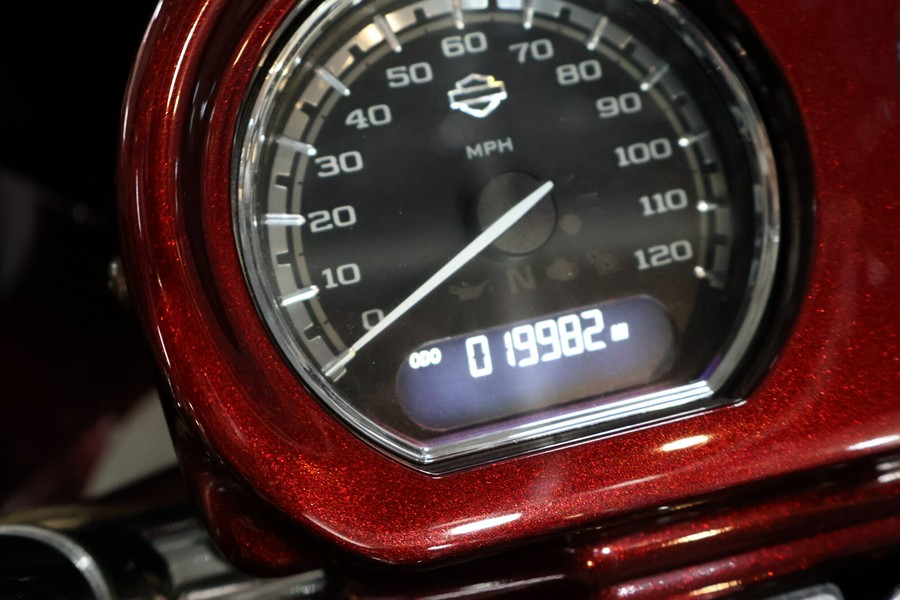 2015 Harley-Davidson CVO Road Glide Ultra