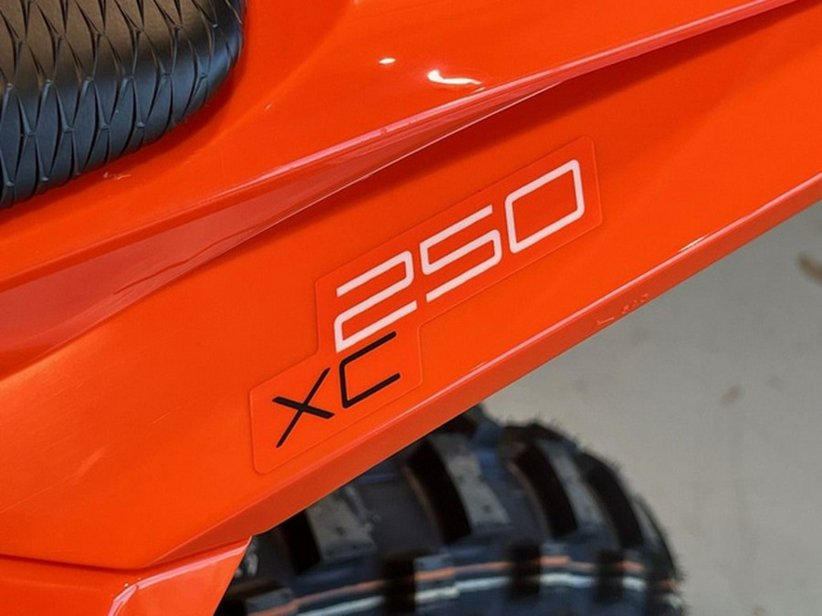 2026 KTM XC 250
