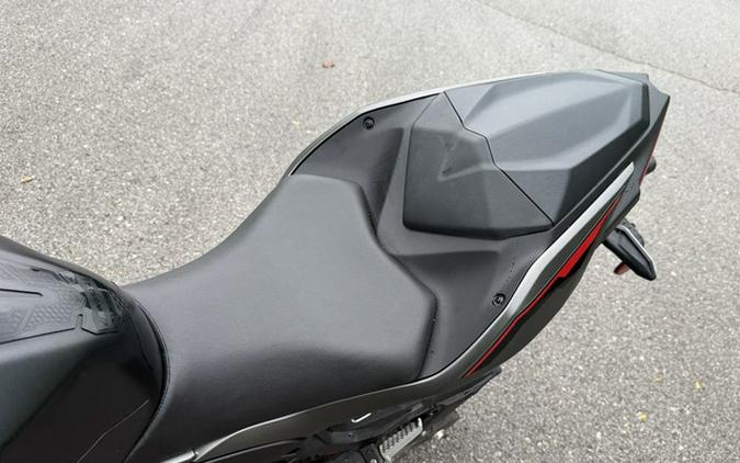 2025 Kawasaki Z500 SE ABS