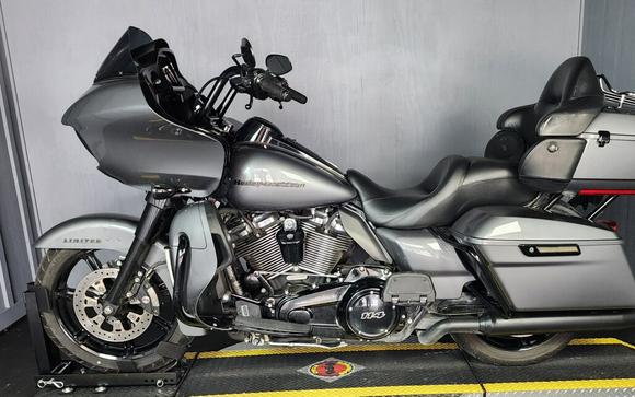 2021 Harley-Davidson Road Glide Limited FLTRK GAUNTLET GRAY METALLIC