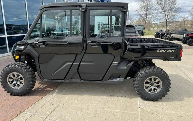 2024 Can-Am® 6LRA DEFENDER