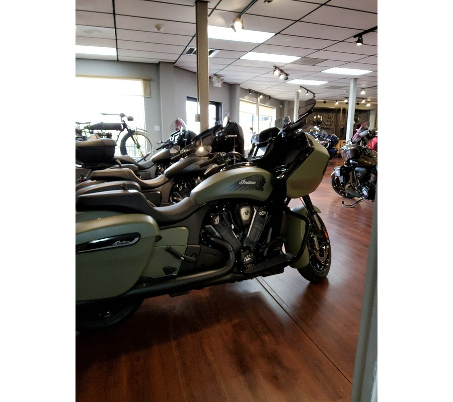 2025 Indian Motorcycle® Challenger 112 Dark Horse®