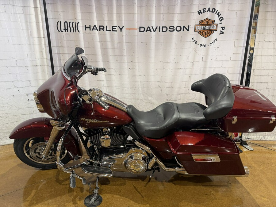 2008 Harley-Davidson® Street Glide® FLHX 697185 Crimson Red Sunglo
