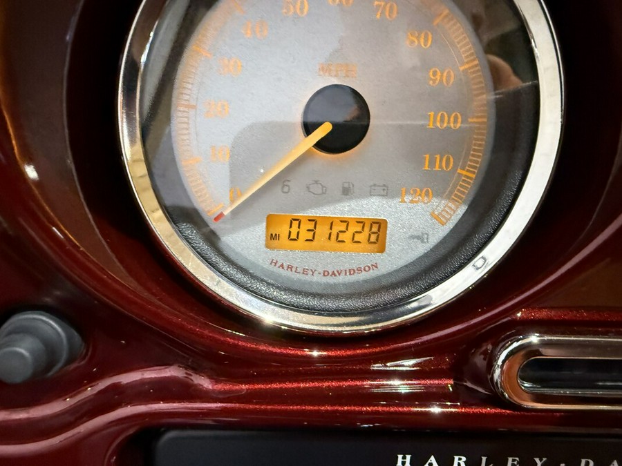 2008 Harley-Davidson® Street Glide® FLHX 697185 Crimson Red Sunglo