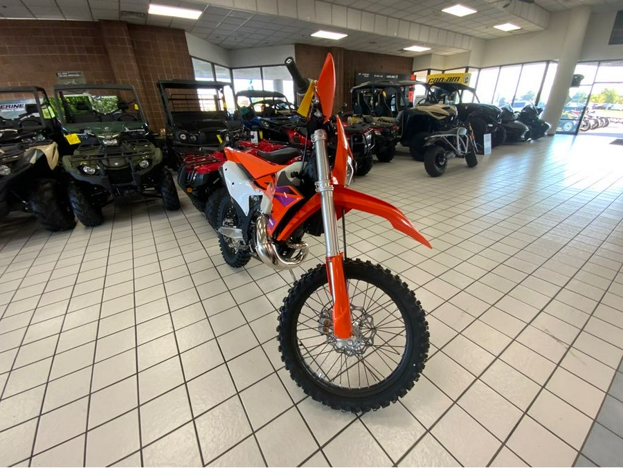 2024 KTM XC 150 W