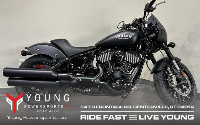 2024 Indian Motorcycle® Sport Chief Black Smoke