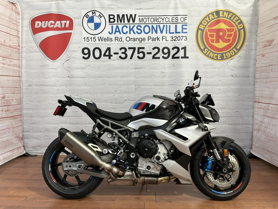 2026 BMW M 1000 R