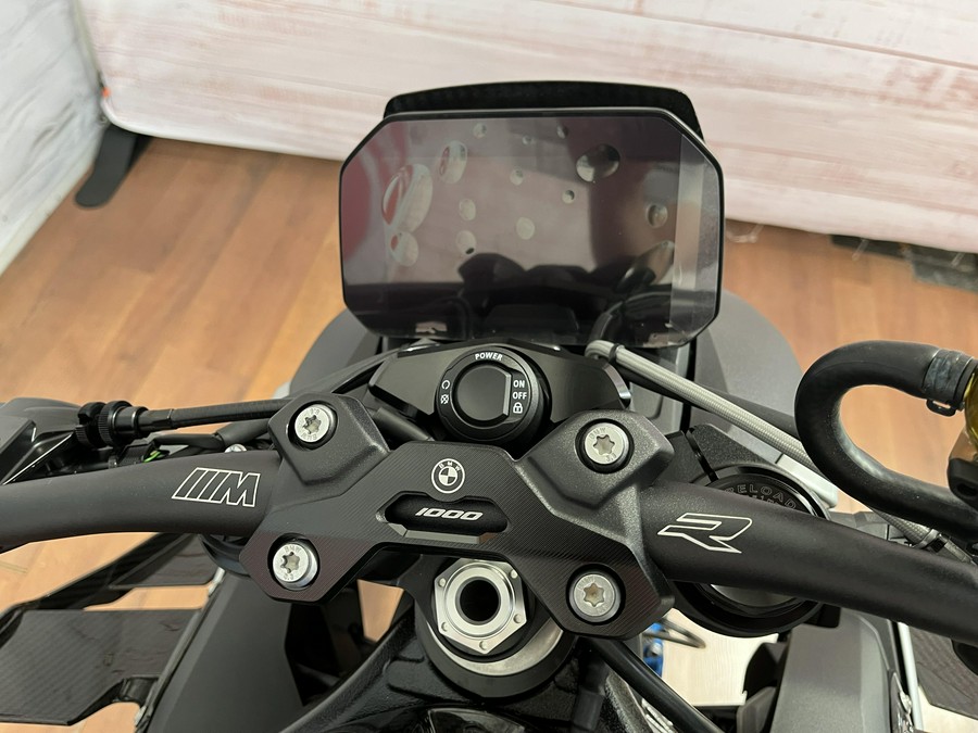 2026 BMW M 1000 R