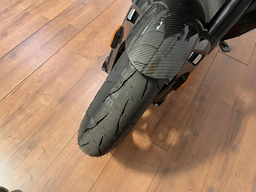 2026 BMW M 1000 R